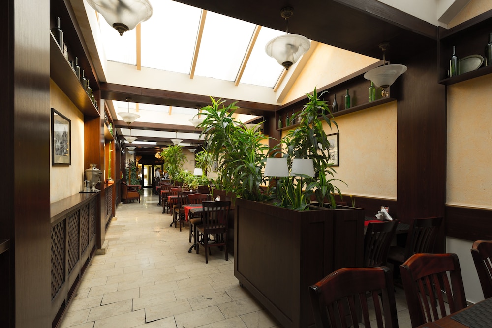 Hotel Floryan Old Town 48/60