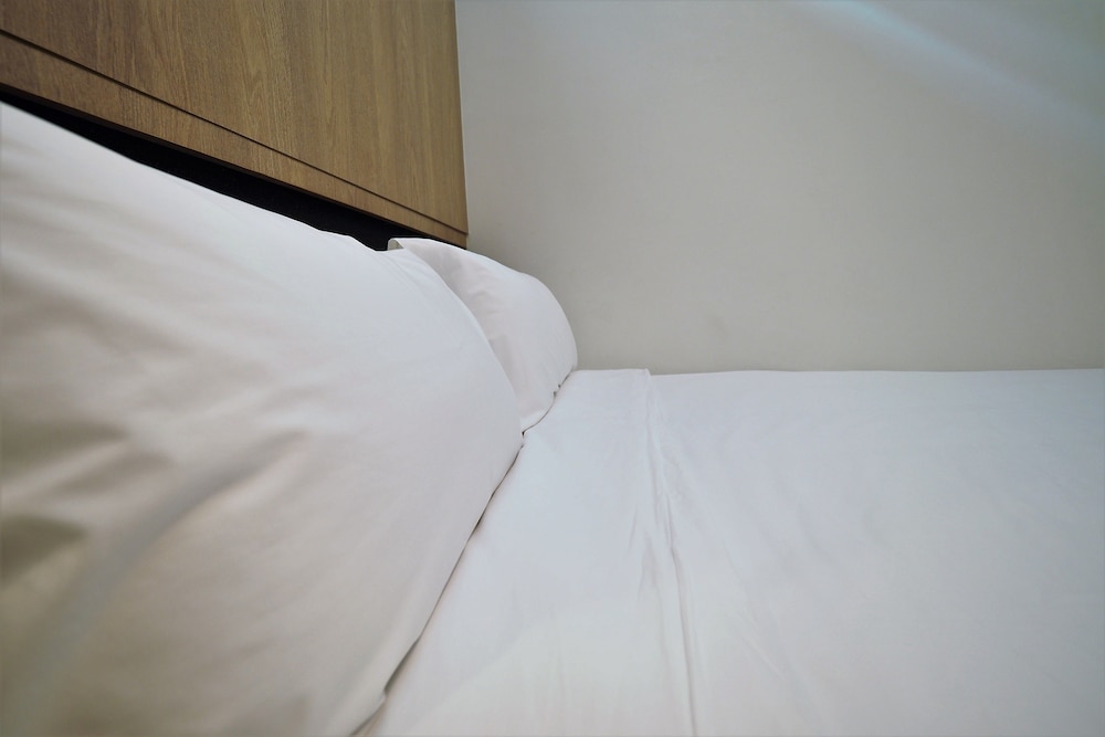 T Hostel at Victory Monument 25/46
