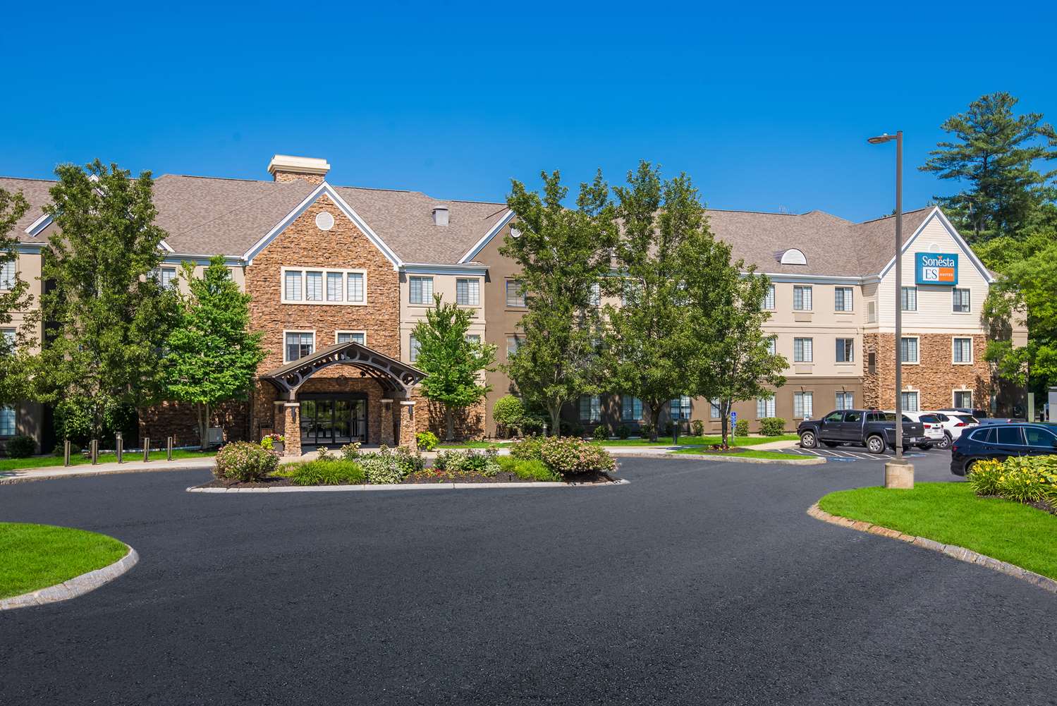 Sonesta ES Suites Andover Boston 57/60