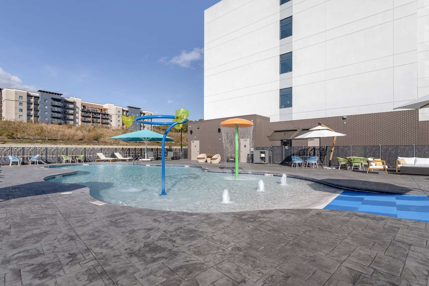 Cambria Hotel Pigeon Forge 25/26