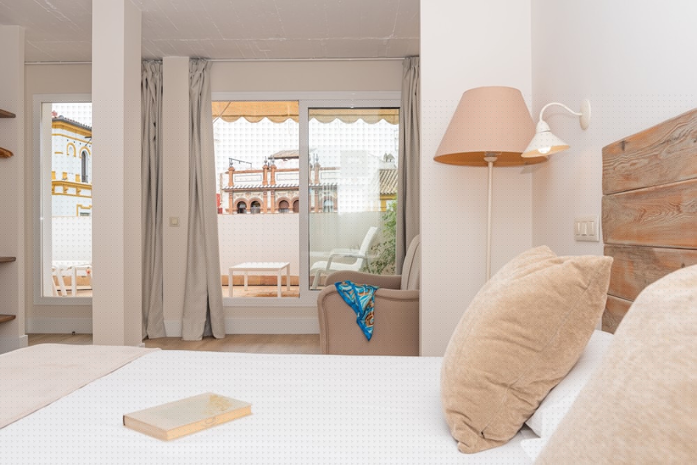 Hotel Boutique Elvira Plaza 58/72