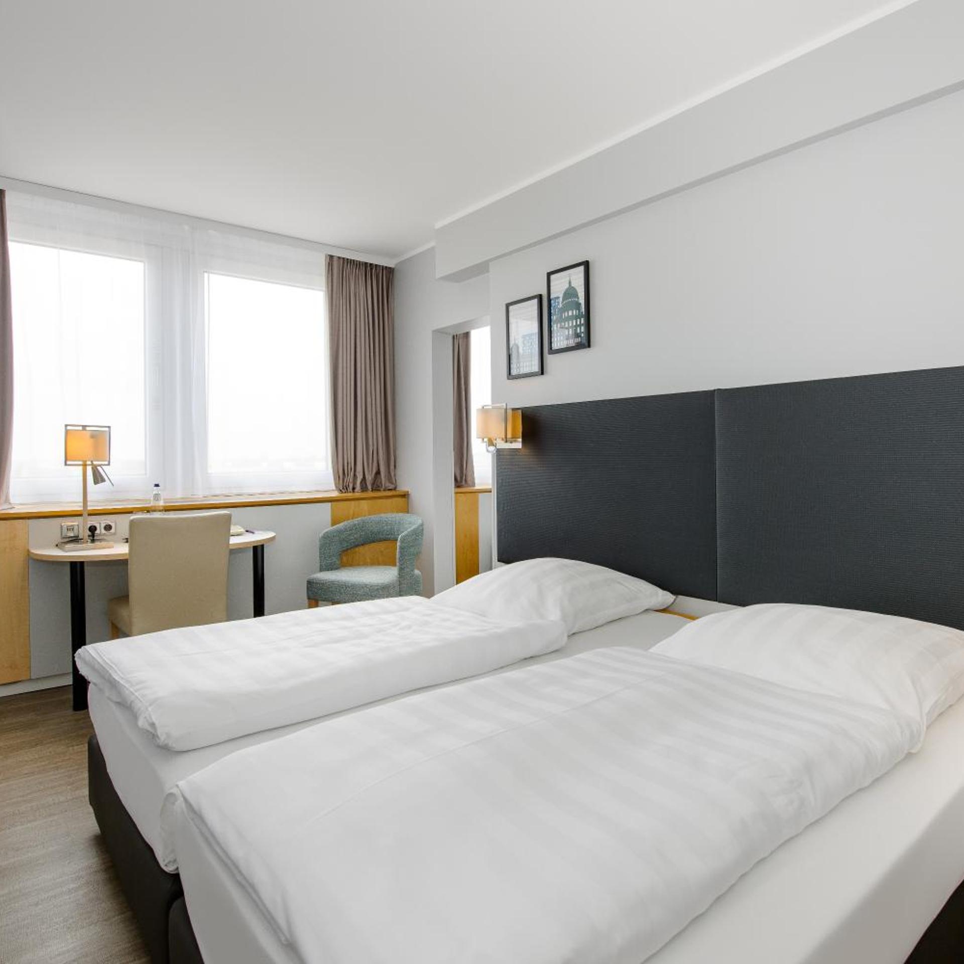 Standard, Triple, Single Bed