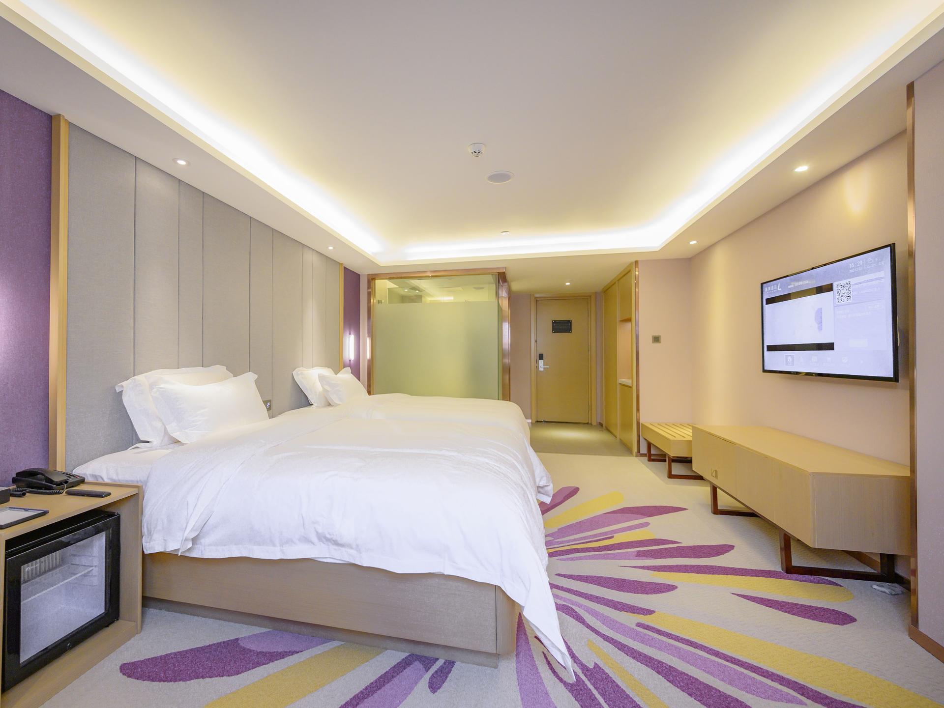 Deluxe, Twin Beds