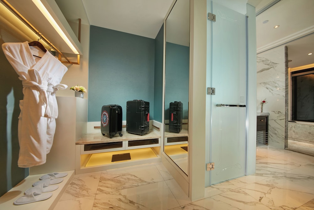 Wenling International Hotel 13/25