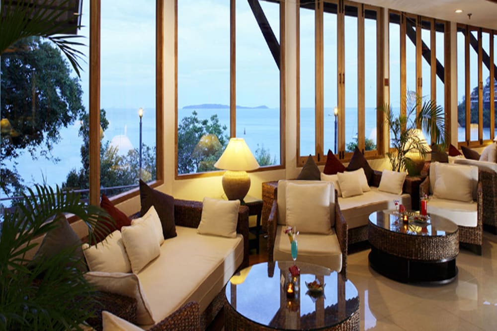 Cape Panwa Hotel 42/68