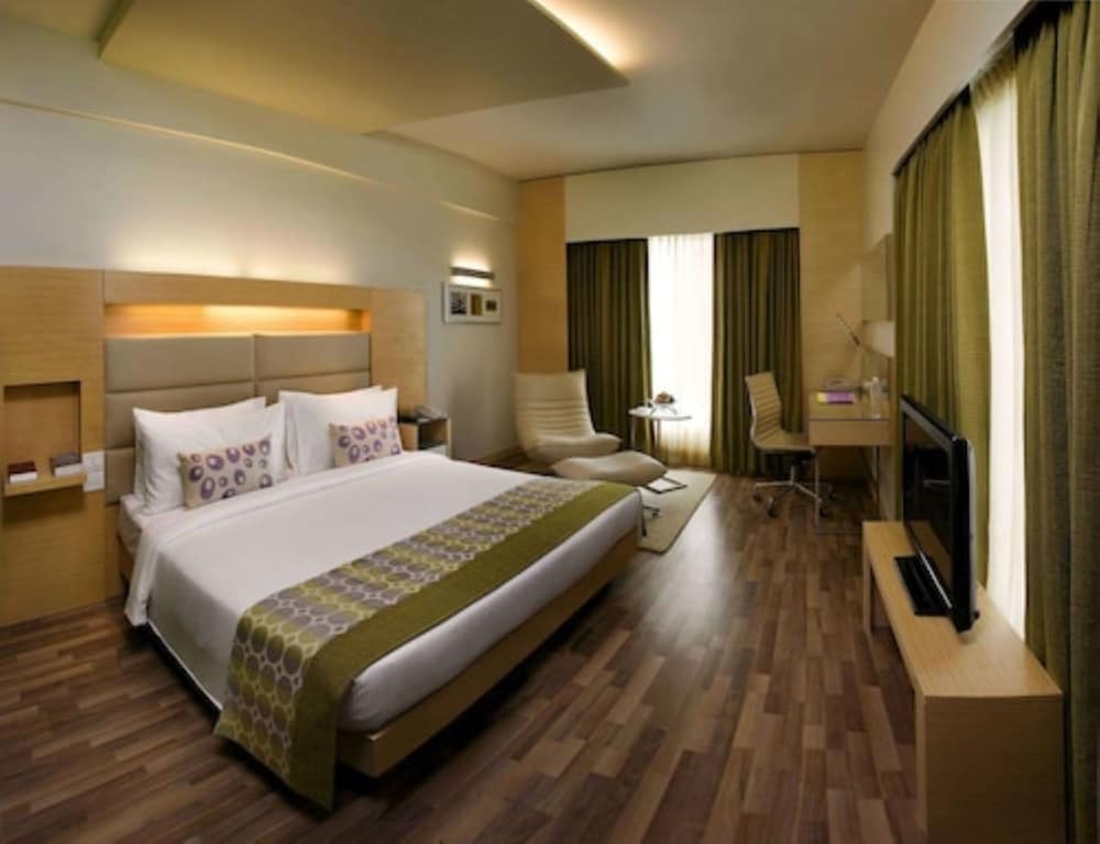 Pullman Chennai Anna Salai 17/44