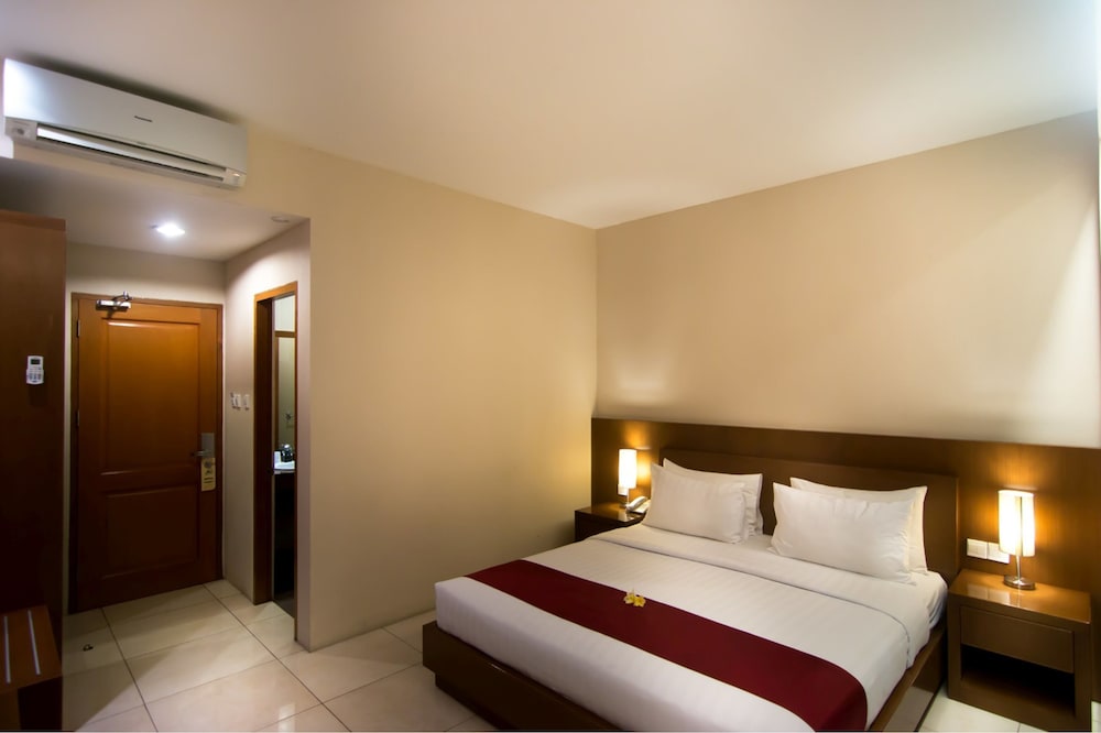 Seminyak Square Hotel 16/67