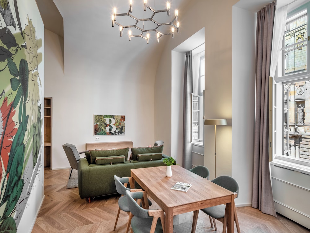 Hotel Modra Ruze 30/41