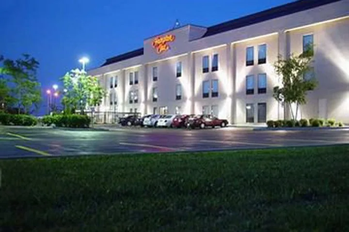 Country Inn & Suites by Radisson, Toronto Mississauga, ON 35/39