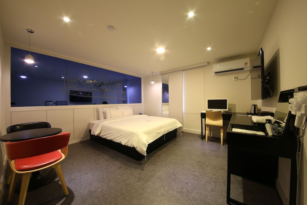 Winner Hotel 11/29