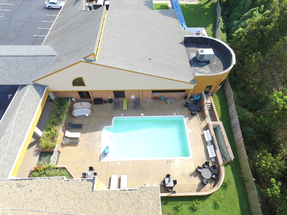 Quality Inn South Boston - Danville East 20/42