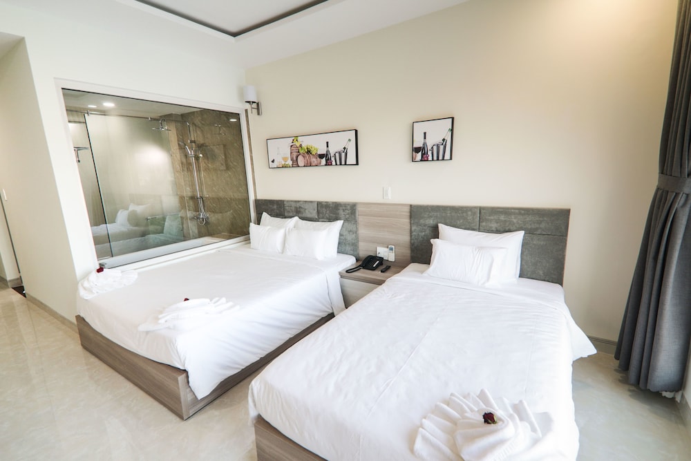 Lake View Hotel 15/69