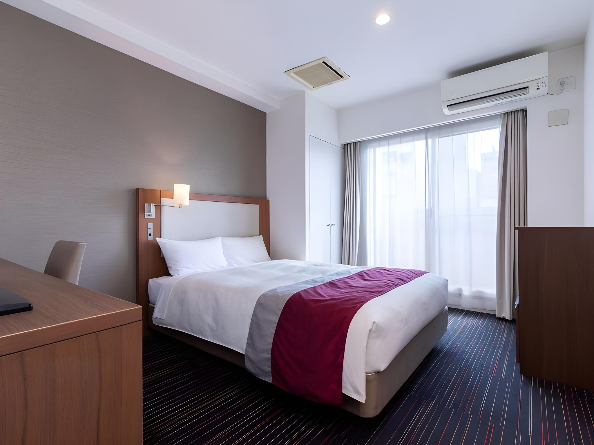 Moderate, Double Bed, Laundry