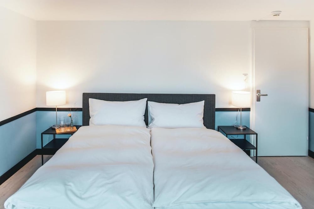 Pop Up Hotel Krone Zurich 16/43