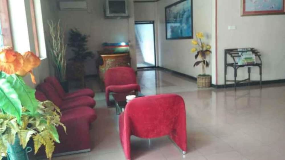 Hotel Parewisata 11/22
