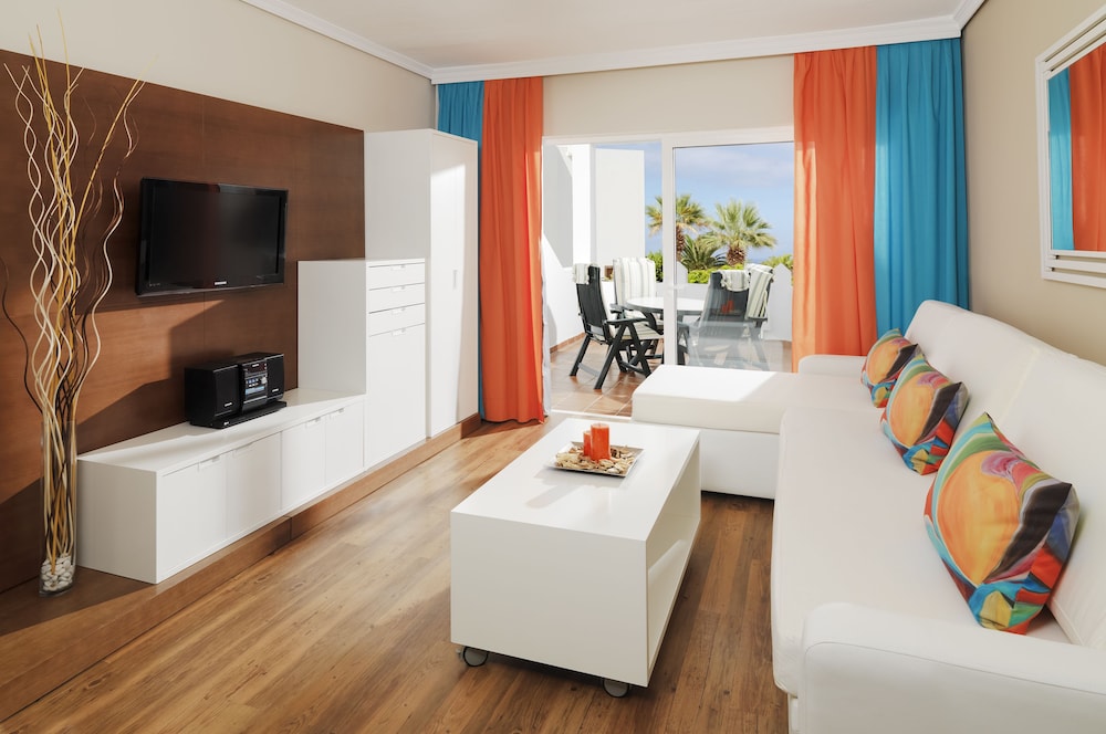 Regency Torviscas Apartments And Suites 43/63