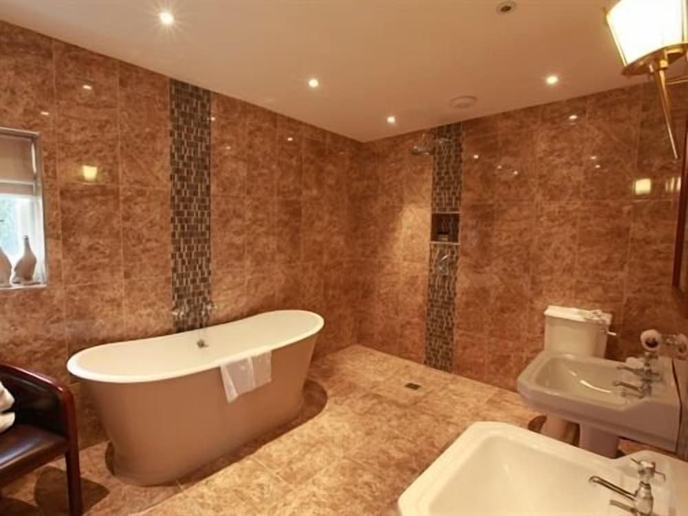 The White Hart Hotel 18/18