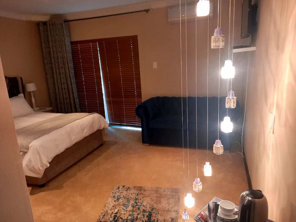 The Hills Guest House 7/50