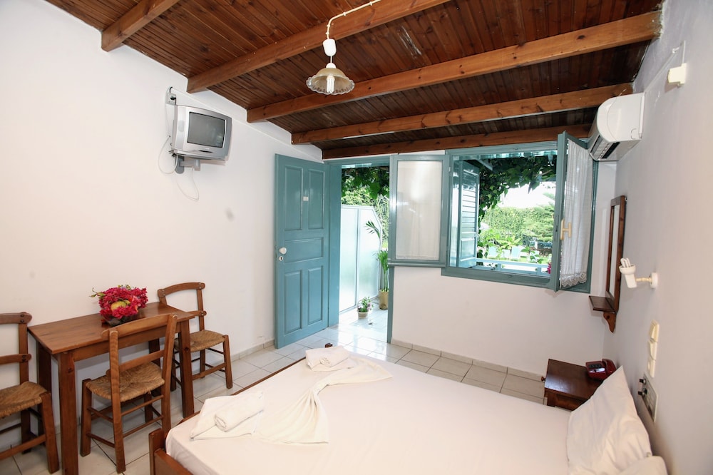 Anatoli Apartments 10/32
