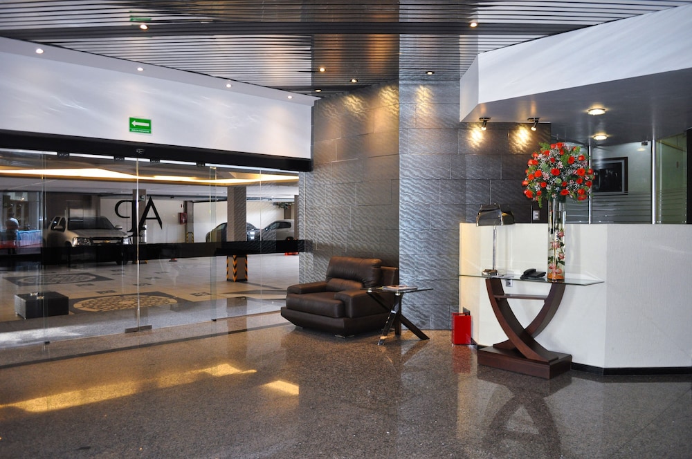 Hotel Abastos Plaza 9/68