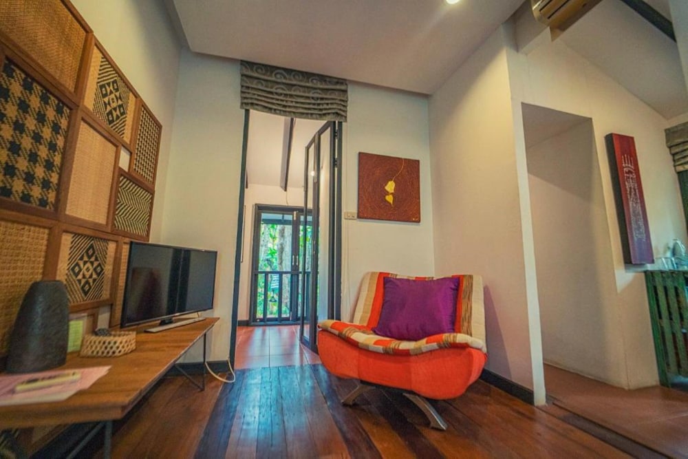 Baan Suan Residence 49/79