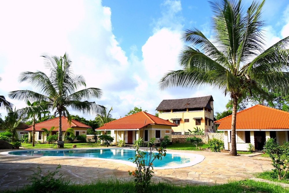 Doric Cottages Diani 7/50