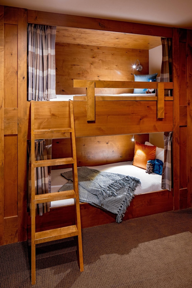 2 Bedrooms, Condo, King Bed, Queen and Twin Beds