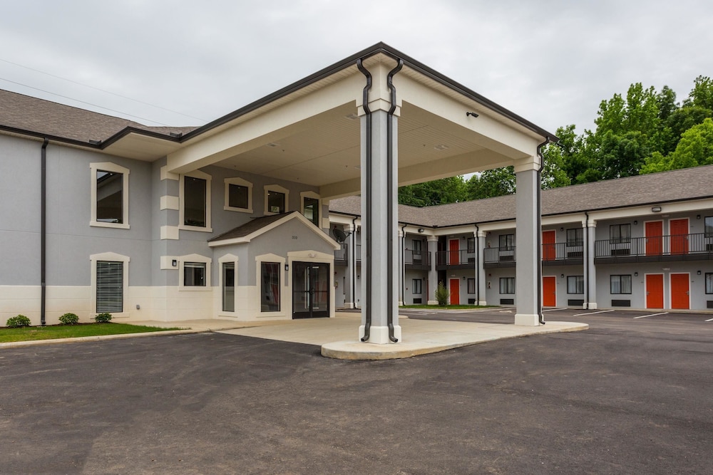 Econo Lodge Forrest City I-40 2/43
