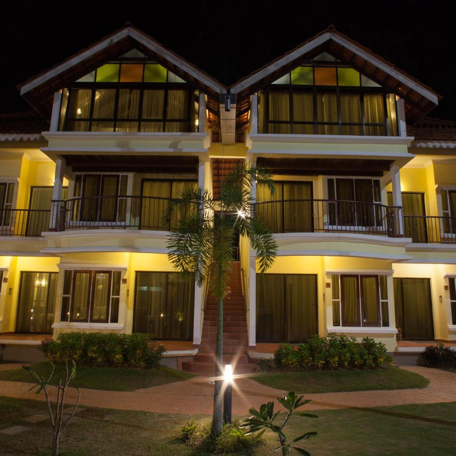 Anjungan Beach Resort 4/44