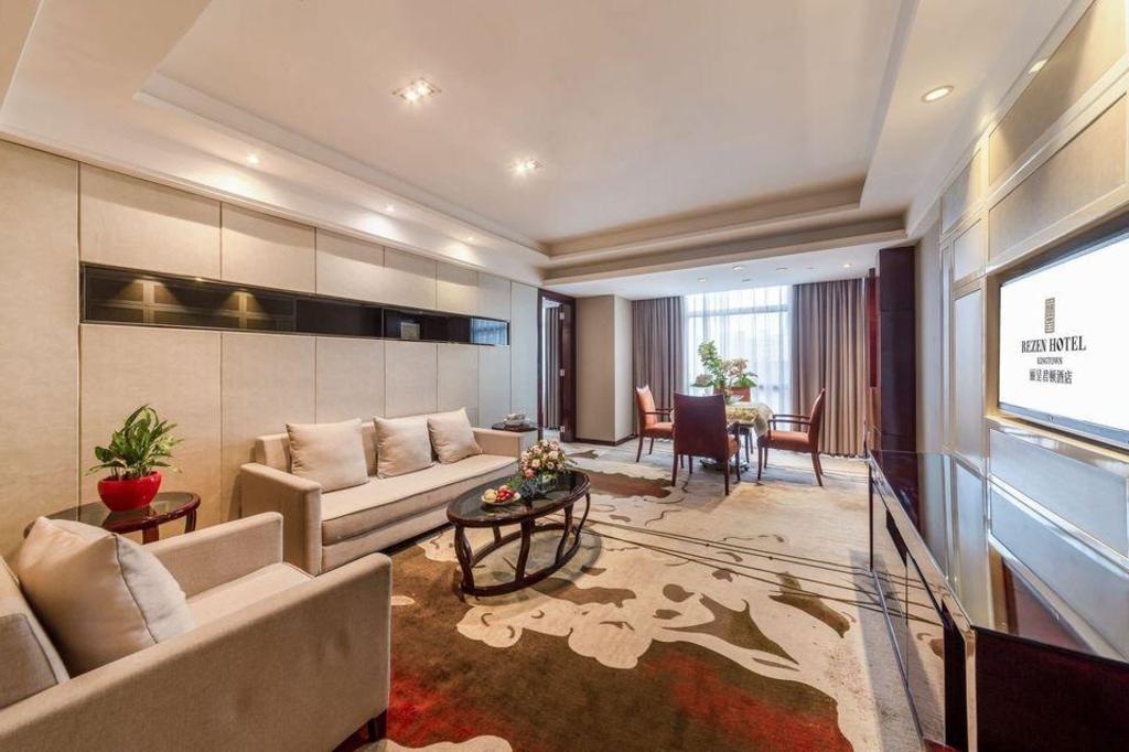 Rezen Kingtown Hotel (Chongqing Liangjiang New District) 35/58