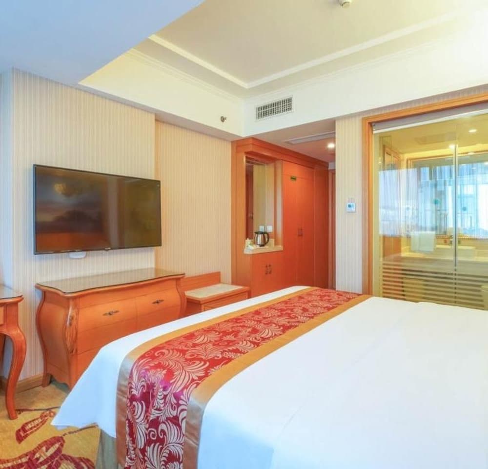 Vienna Hotel (Guilin Jichang Road Rongshan) 27/40