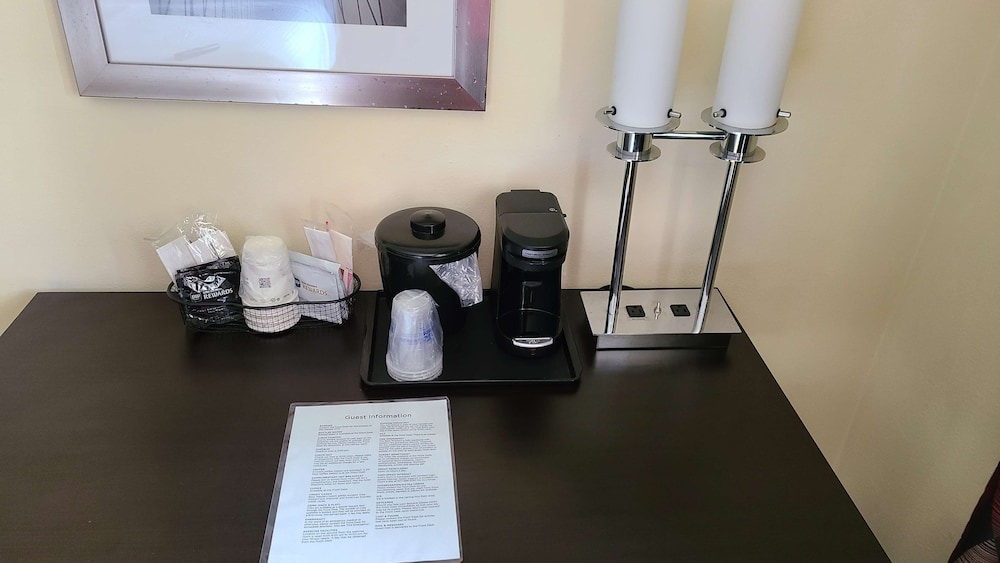 Best Western Shippensburg Hotel 28/58
