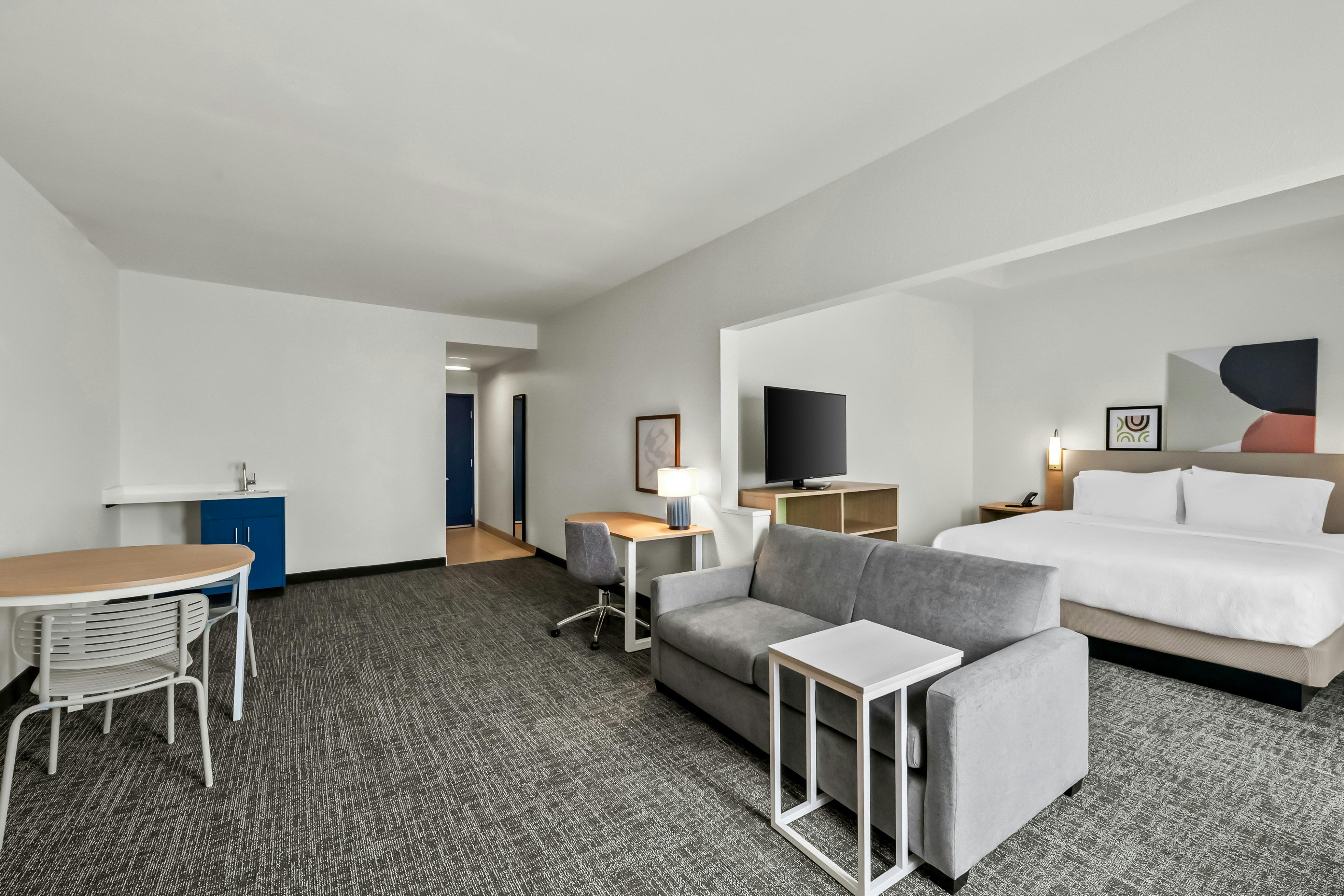 استوديو بسرير كينج مع أريكة، Spark by Hilton Spring Lake Fayetteville 2/2