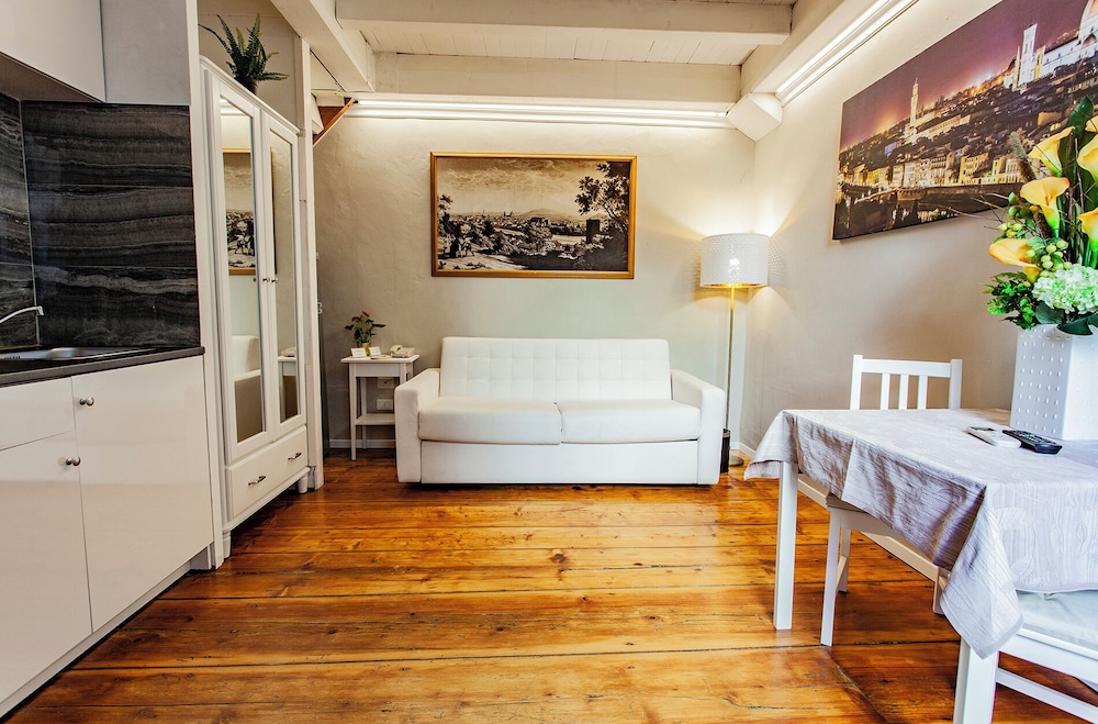 Hotel St James 31/50