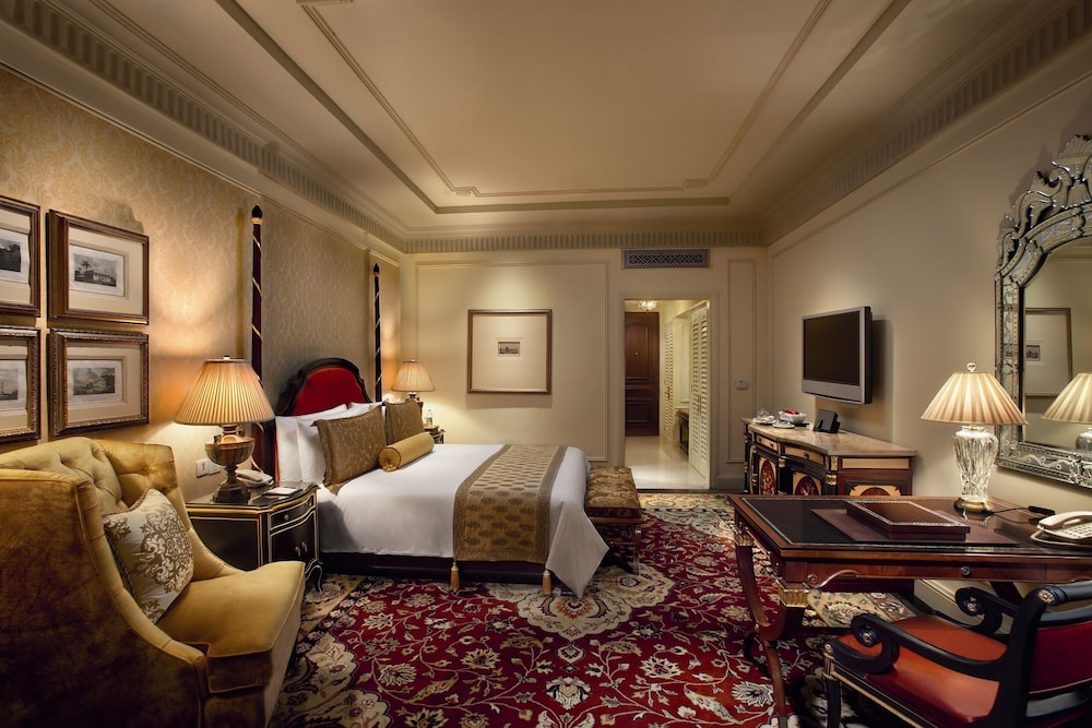 The Leela Palace New Delhi 27/74