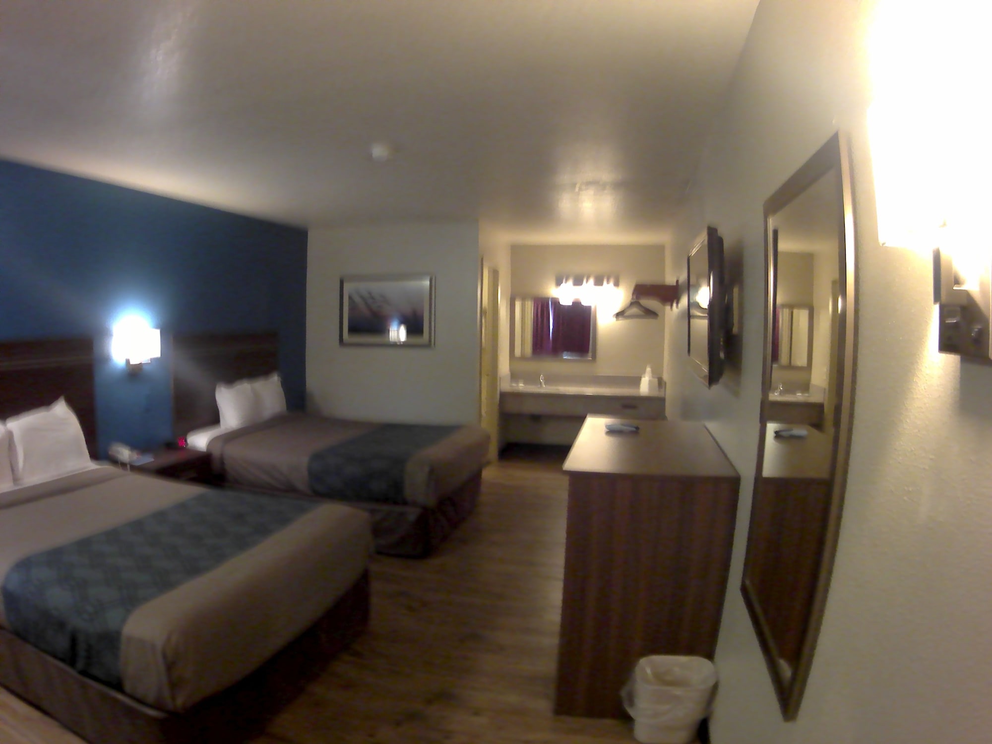 غرفة قياسية بسريرين كوين، Rodeway Inn St George North Near Pioneer Park 4/5