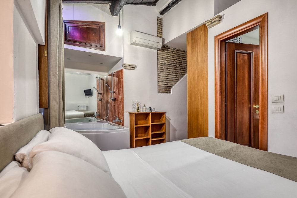 Luxury Navona 30/58