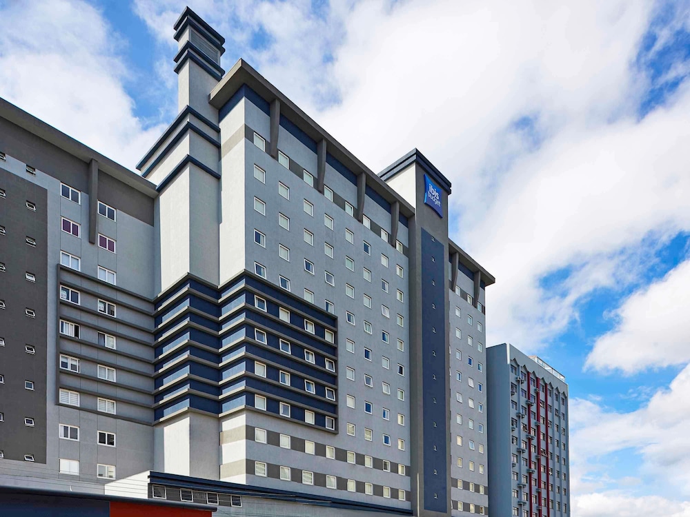 Ibis Budget Curitiba Centro 2/50