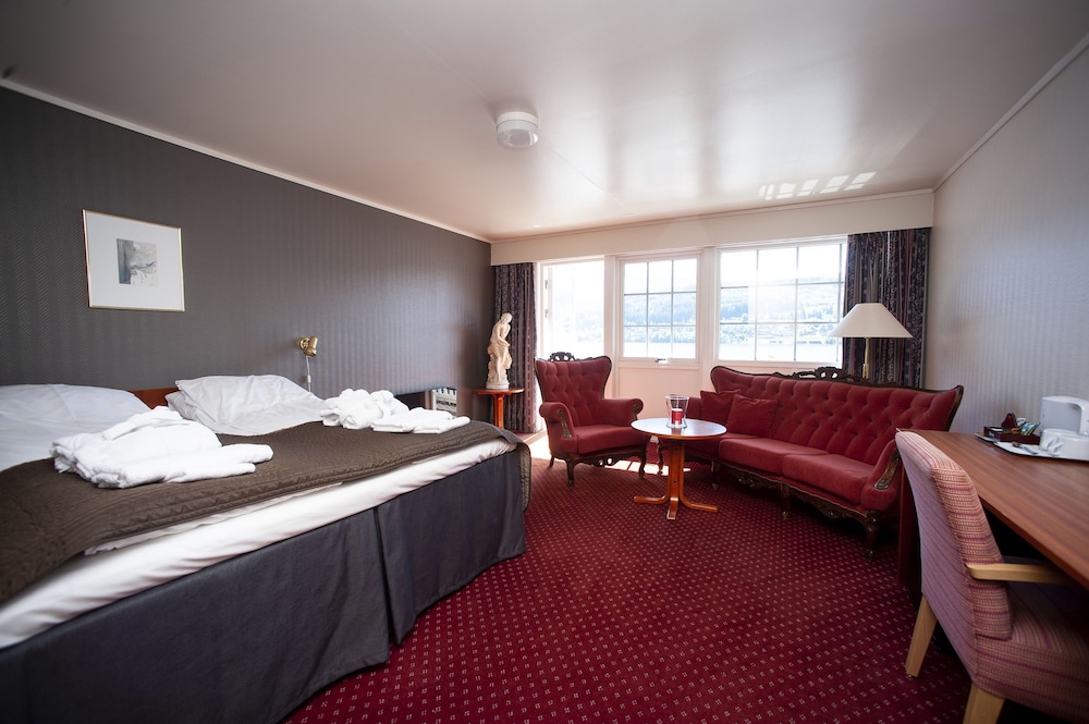 Strand Fjordhotel 15/50