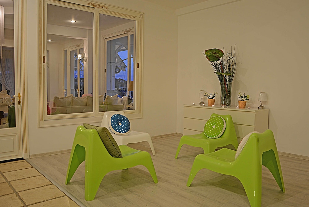 Lavista Boutique Hotel & Spa 30/50