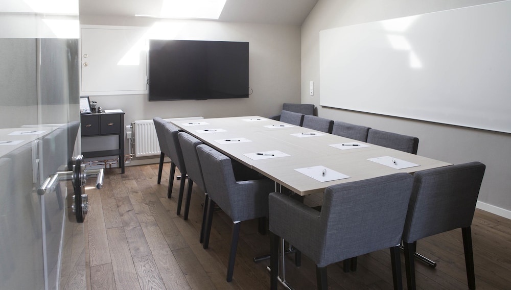 Hotell Bla Blom 39/50