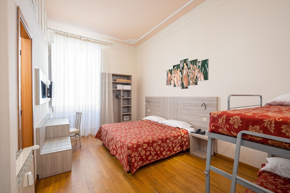 LILIUM HOTEL 25/65