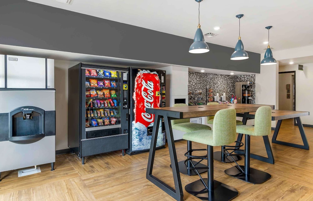 Extended Stay America Suites- Atlanta - McDonough 17/30
