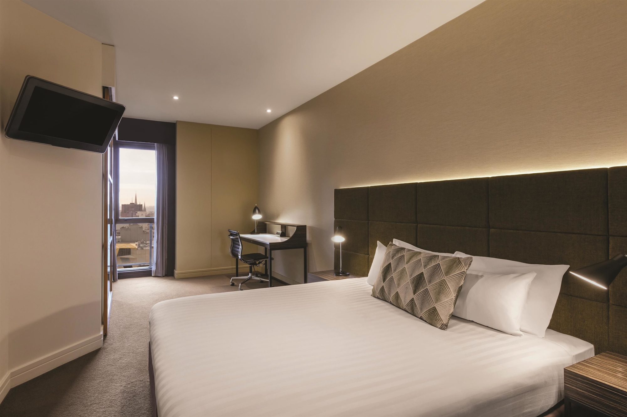 1 BEDROOM, APARTMENT