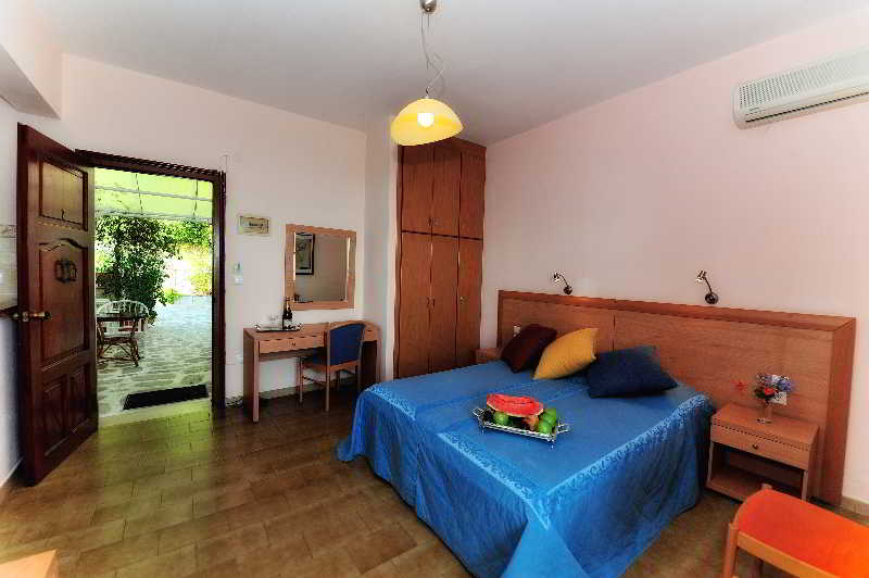 VASSILIAS BEACH APARTMENTS 5/31