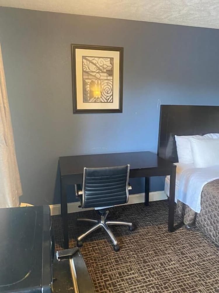 Fairview Inn - Greensboro Airport 15/21