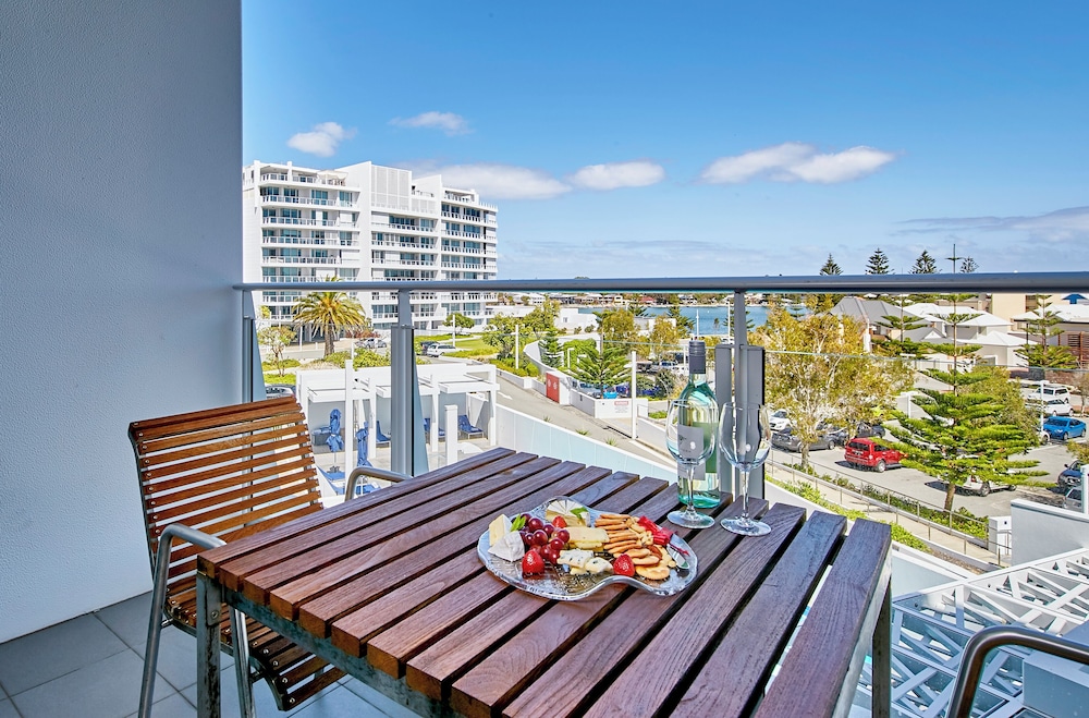 The Sebel Mandurah 30/45
