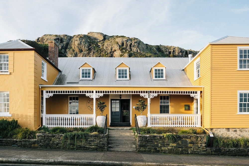 Ship Inn Stanley 2/50