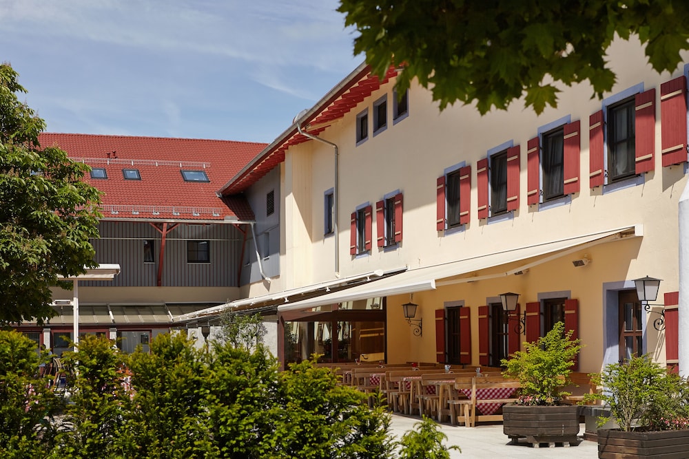 Hotel Sauerlacher Post 5/50
