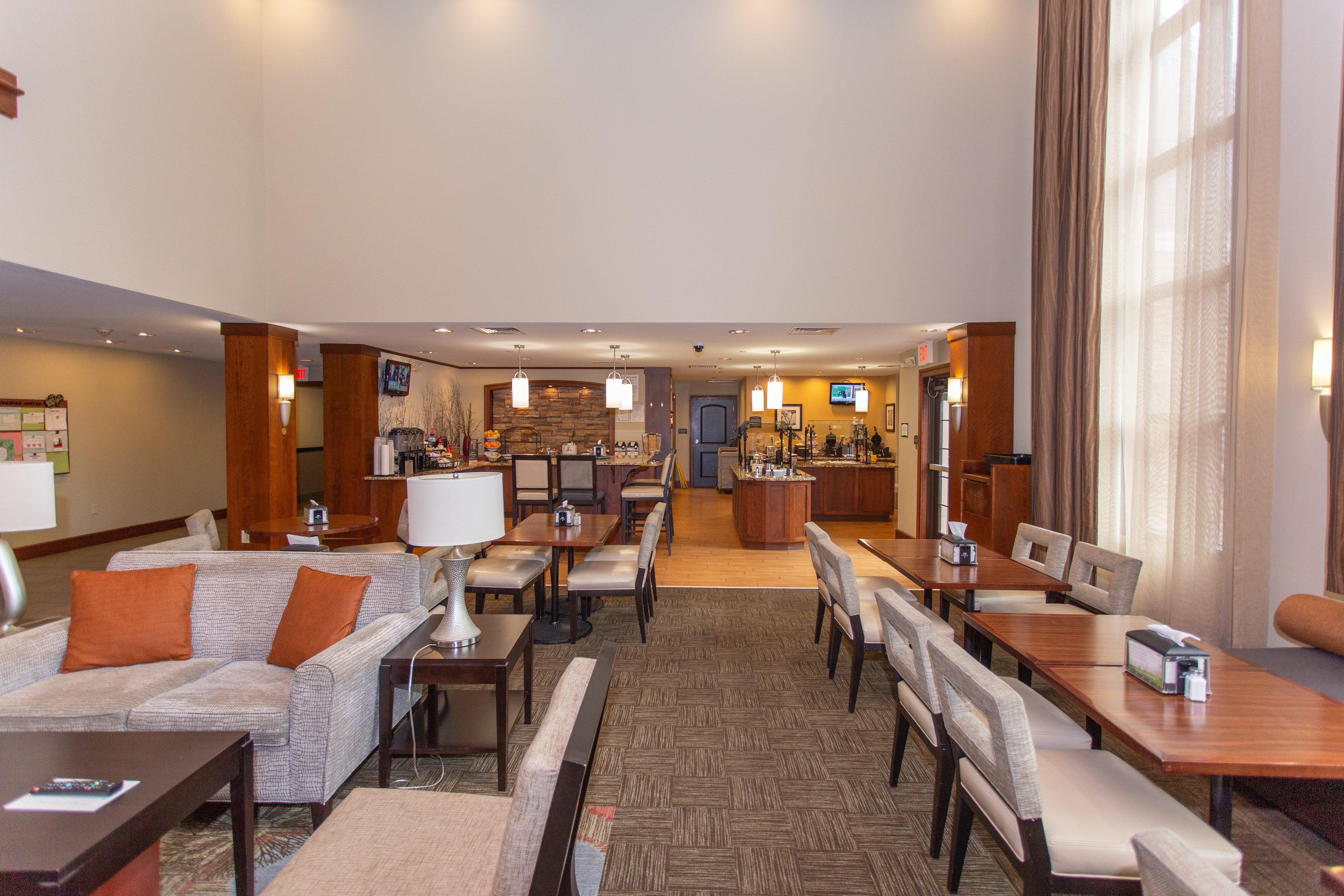 STAYBRIDGE SUITES BOWLING GREEN 39/68